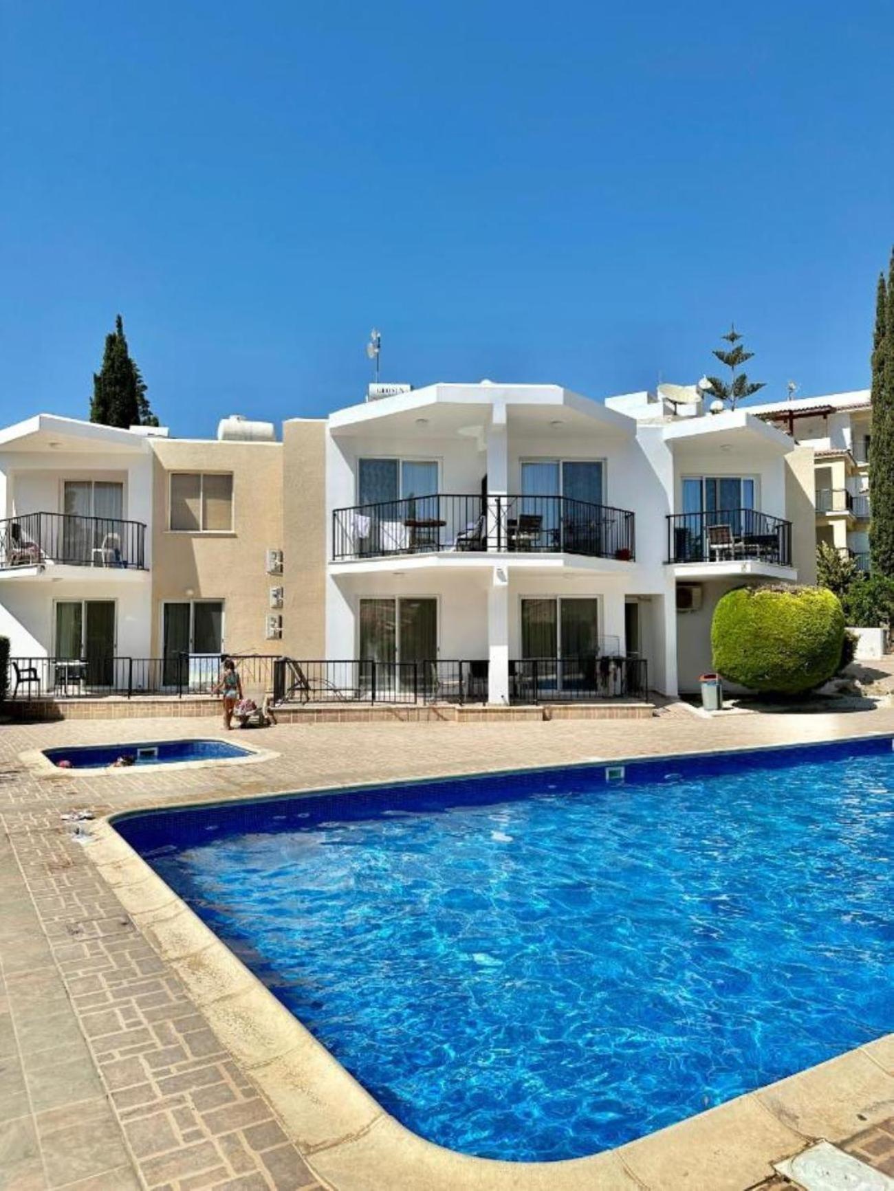H&O Danaos Sea Breeze Apartment Paphos Exteriör bild