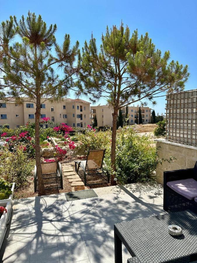 H&O Danaos Sea Breeze Apartment Paphos Exteriör bild