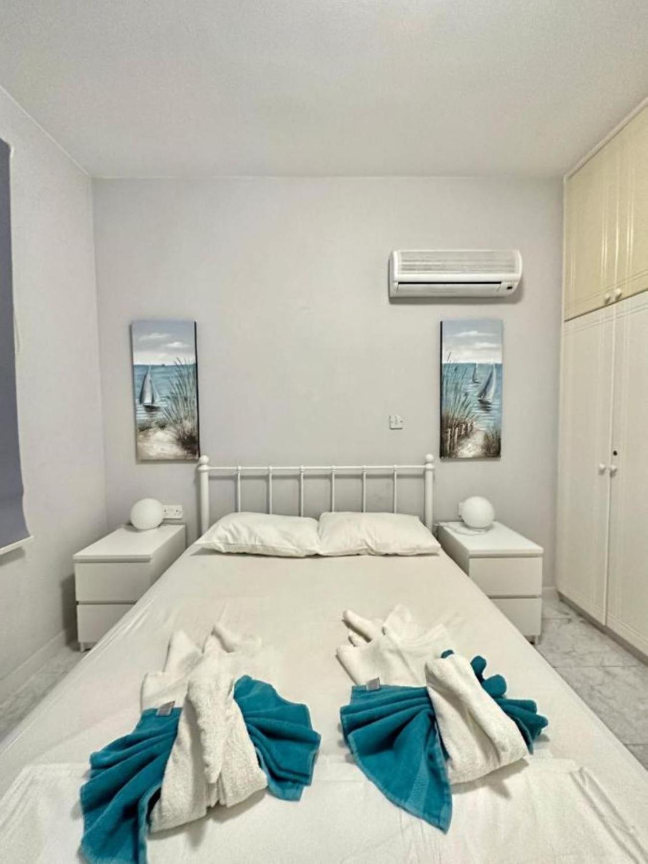 H&O Danaos Sea Breeze Apartment Paphos Exteriör bild